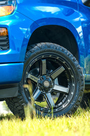 CHEVROLET SILVERADO 4PLAY WHEELS 4P63 22X10 285X50X22 NITTO TIRE 2.5 INCH LEVELING KIT SUSPENSION