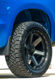 CHEVROLET SILVERADO 4PLAY WHEELS 4P63 22X10 285X50X22 NITTO TIRE 2.5 INCH LEVELING KIT SUSPENSION