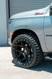 CHEVROLET SUBURBAN 4PLAY WHEELS 4P55 RIMS 24X12 33X12.5X24 RBP TIRES STOCK SUSPENSION